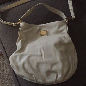 Marc Jacobs purse Never Worn! Dust bag included.
